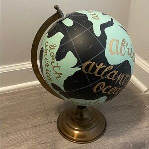Anthropologie Wanderlust Globe